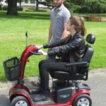 location-scooter-electrique-handicapes-pmr